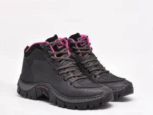 e8958580-fae9-504d-8441-260ce1e1ad73.webp Bota Feminina Adventure