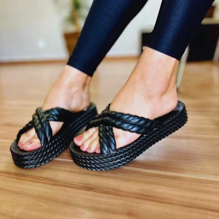 Chinelo Feminino Trançado Nuvem